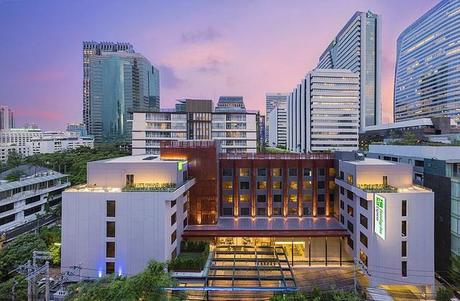Holiday Inn Express Bangkok Sathorn: A Hip, Affordable Hotel