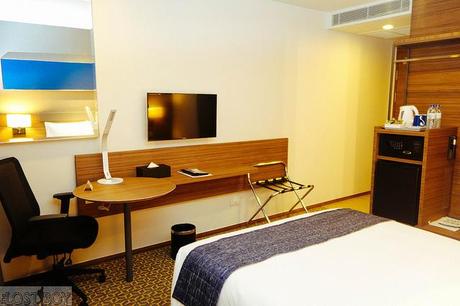 Holiday Inn Express Bangkok Sathorn: A Hip, Affordable Hotel