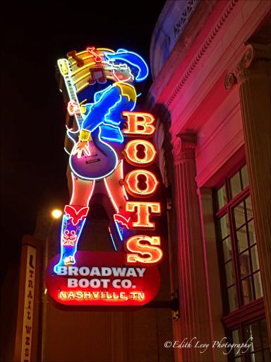 Nashville, boots, neon, neon lights, iPhone, iphoneography, neon sign