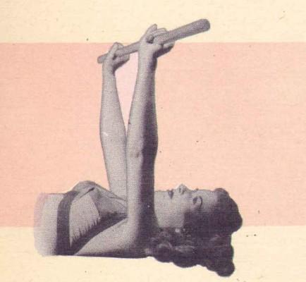 1940s Beauty Guide – Exercises for the Bust 1940s Beauty Guide – Exercises for the Bust