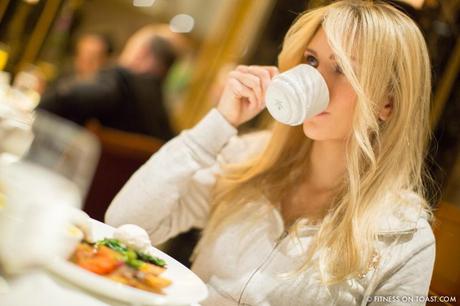 THE BENEFITS OF COFFEE !!! Fitness On Toast Faya Blog Girl Importance of Coffee Benefits Healthy Health Nutrition Drink Workout Boost Why to-3