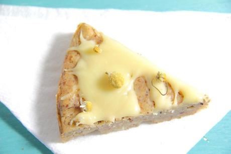 How to Use Edible Flowers: 3 Delicious Icing Ideas White Chocolate Chamomile Chickpea Blondies