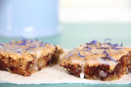 How to Use Edible Flowers: 3 Delicious Icing Ideas Cornflower Frosted Chickpea Blondies