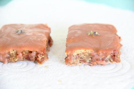 How to Use Edible Flowers: 3 Delicious Icing Ideas Milk Chocolate Lavender Chickpea Blondies