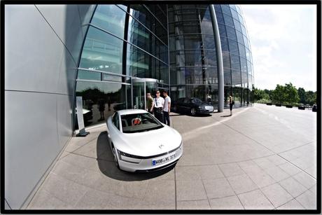 Volkswagen transparent factory ( Gläserne Manufaktur) Lennéstraße 1, 01069 Dresden, Germany BMW transparent factory Gläserne Manufaktur dresden Germany