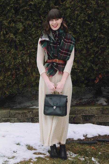 Easy Tips on How to Wear Dresses During Winter how-to-style-vintage-dresses-during-winter