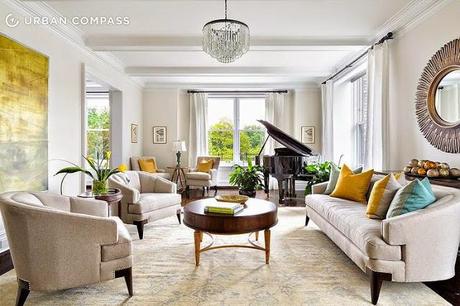 Dark and Moody Winter Rooms vs. Pops of Color for Spring Dark and Moody Winter Rooms vs. Pops of Color for Spring