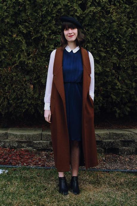 One Outfit That'll Make You Want to Go Minimalist This Winter how-to-layer-vintage-dresses