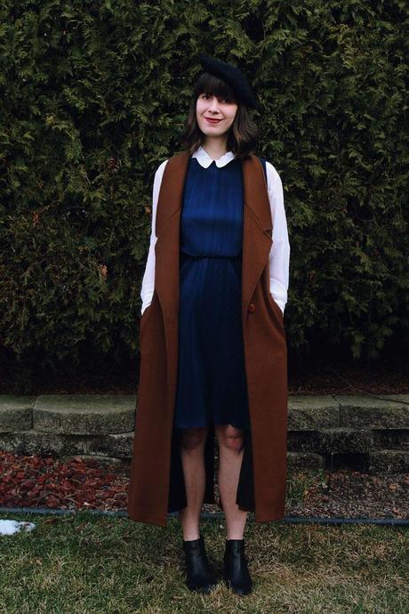 One Outfit That'll Make You Want to Go Minimalist This Winter how-to-pull-off-vintage-outfits