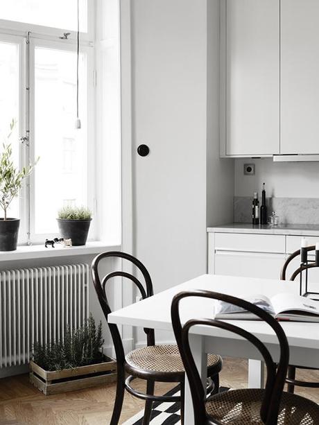The cozy scandinavian home of Ulrika Randel The cozy scandinavian home of Ulrika Randel | Photo by Christopher Johnsson, styling by Pella Hedeby for Residence magazine