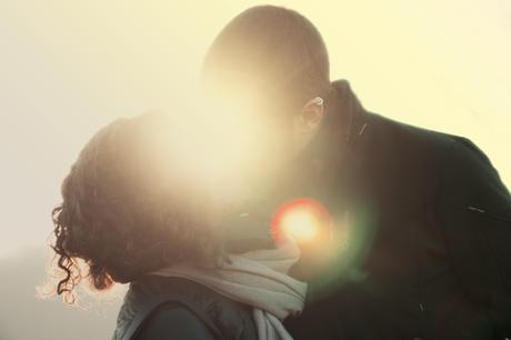 On Ruts and Relationships: Two Mantras For When You Feel Discouraged Or Lonely couple-kissing-love-1075