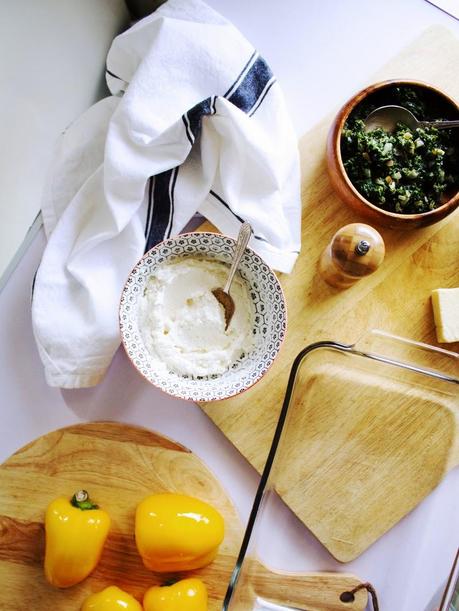 Roasted Spinach + Ricotta Stuffed Bell Peppers /// Roasted Spinach + Ricotta Stuffed Bell Peppers ///