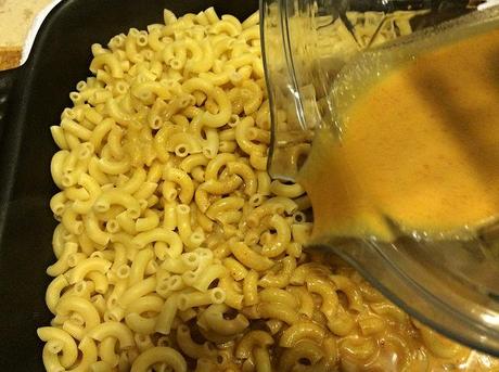 Macaroni ‘n’ Cheese with BBQ Seitan Riblets macaroni and cheese