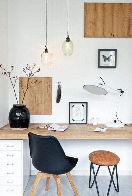 Some office love black, white, wood