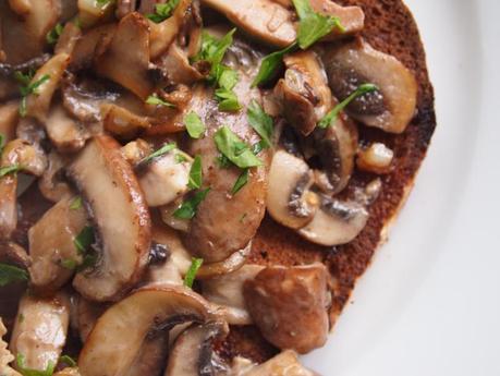 mushrooms on toast
