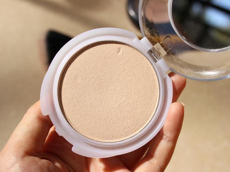 CoverGirl TruBlend Translucent Pressed Powder | Close Drugstore Dupe for MAC MSF Natural