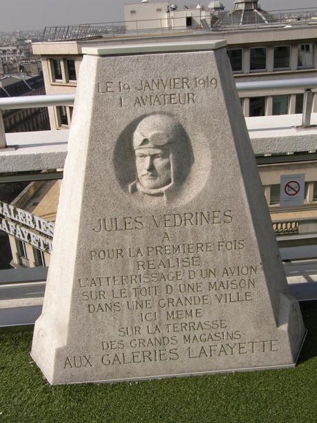 Jules Védrines, 1st pilot to fly at more than 100mph, winner of the 1912 Gordon Bennett race, once landed a plane on a dept store roof on a dare... and though the people loved it, the city was PISSED!