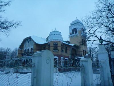 Backpacking in Estonia: Top 17 Sights in Parnu Villa Ammende, Parnu
