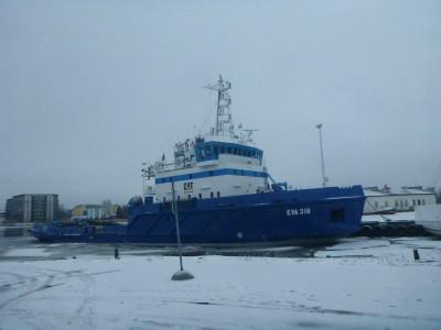 Backpacking in Estonia: Top 17 Sights in Parnu Harbour in Parnu