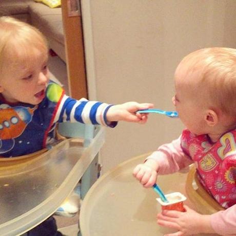 Sharing - 052/365 Sharing - 052/365