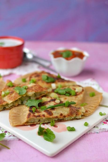 Afghani Bolani (Potato Stuffed Afghani Flat bread) Afghani Bolani (Potato Stuffed Afghani Flat bread)