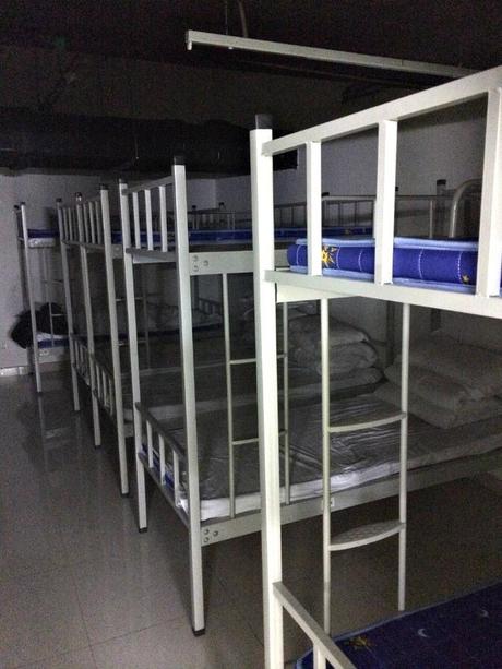 Behind the Curtains on China’s 5-Star Stage: Hotel Confessions Hotel Confessions Beds