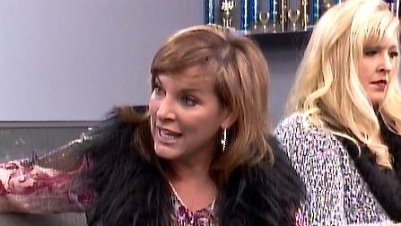 Dance Moms: The ALDC Returns To Pittsburgh And Immediately Splits In Half. It’s The Great Dance Mom Divide. jj