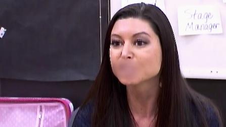 Dance Moms: The ALDC Returns To Pittsburgh And Immediately Splits In Half. It’s The Great Dance Mom Divide. k