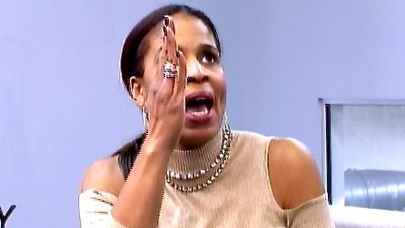 Dance Moms: The ALDC Returns To Pittsburgh And Immediately Splits In Half. It’s The Great Dance Mom Divide. hf