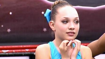 Dance Moms: The ALDC Returns To Pittsburgh And Immediately Splits In Half. It’s The Great Dance Mom Divide. mzg