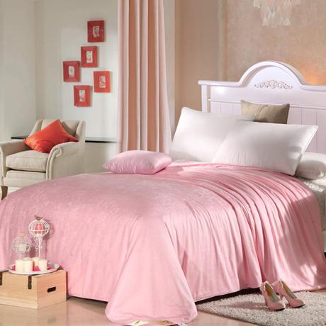 Luxury Comforters by Casasilk Luxury Comforters by Casasilk