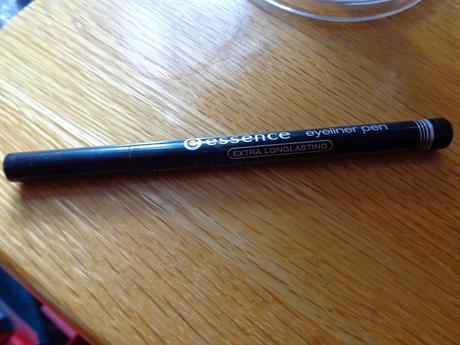 Mano A Mano: Essence Extra Long Lasting Eyeliner Pen Vs Gosh Intense Eyeliner Pen