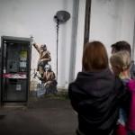 SWNS_BANKSY_SPYBOOTH_03