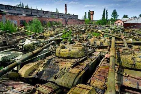 Russian tank graveyard found by a young guy with a camera