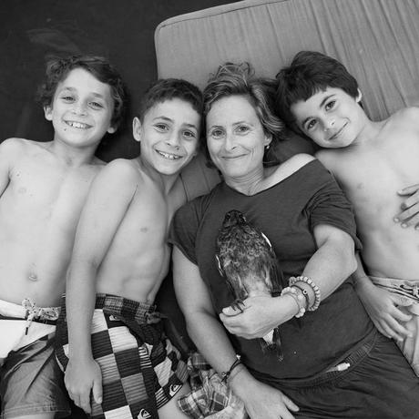 Rescued Magpie Becomes Lifelong Friend with the Family Who Saved Her Life penguin-magpie-rescue-friendship-bloom-family-australia-4