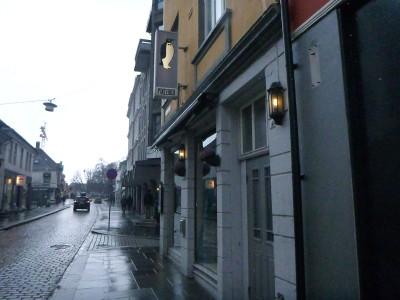 Friday’s Featured Food: Fish Stew and Stout in Pingvinen, Bergen, Norway Pingvinen Restaurant and Bar in Bergen, Norway