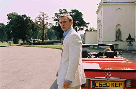 Essential Men’s Style & Fashion Lessons To Learn From Daniel Craig Essential Men’s Style & Fashion Lessons To Learn From Daniel Craig