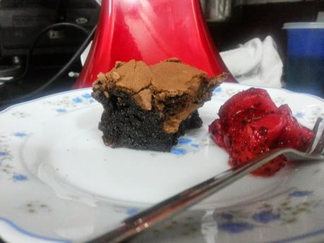 Strawberry and Yogurt Parfait topped with Oats Strawberry and Yogurt Parfait topped with Oats