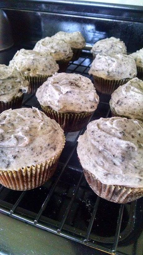 Test Kitchen: Crumbs Bake Shop Cookies & Cream Cupcakes Mix