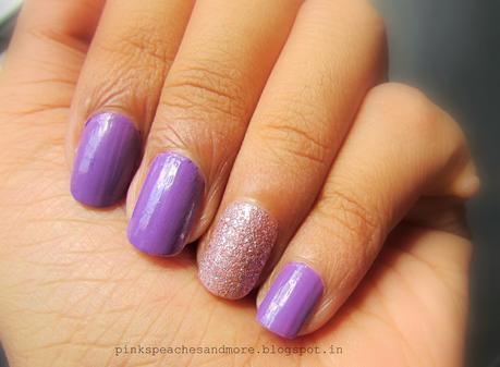 A Little Bit of Glitter| Quick and Easy Glam Nails