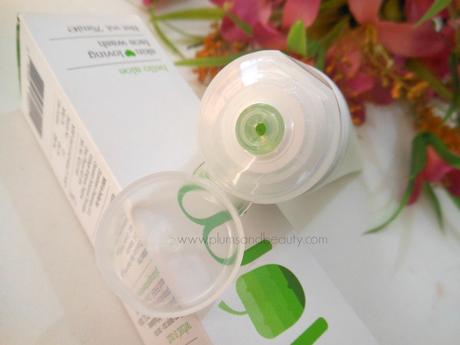 Plum Hello Aloe Skin Loving Face Wash Review Plum Hello Aloe Skin Loving Face Wash Review