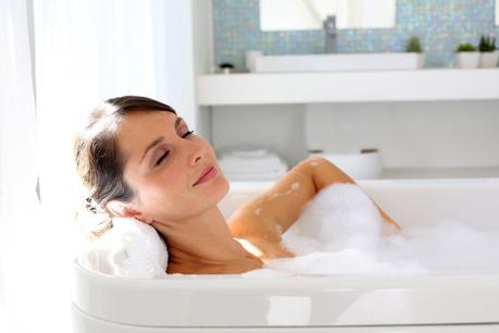 10 Things that Pamper your Skin in the Bath 10 Things that Pamper your Skin in the Bath