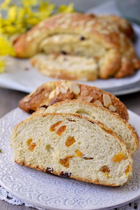 Colomba Pasquale (Easter Dove Bread) Colomba Pasquale (Easter Dove Bread)