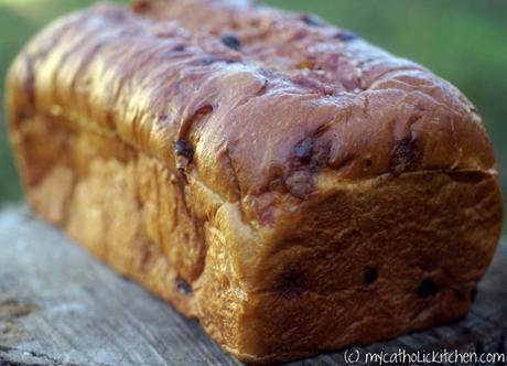 Lithuanian Easter Raisin Bread babka2