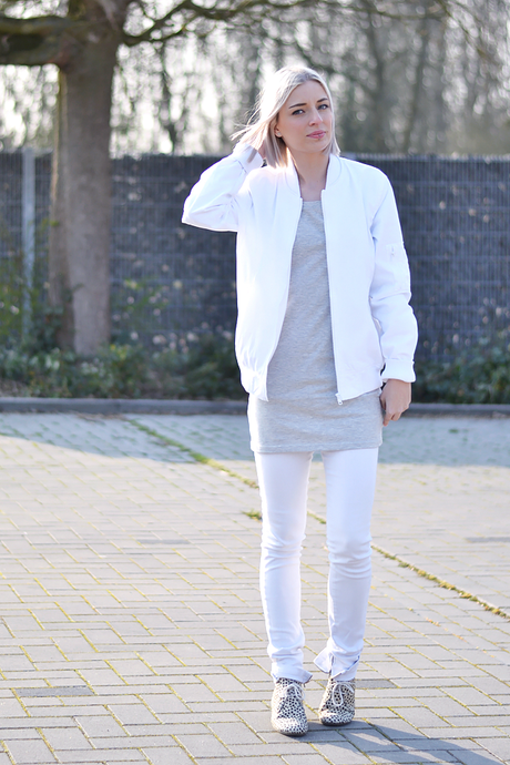 Turn it inside out // All white White outfit, fashion blogger, how to wear, dot shoes, maruti shoes, all white