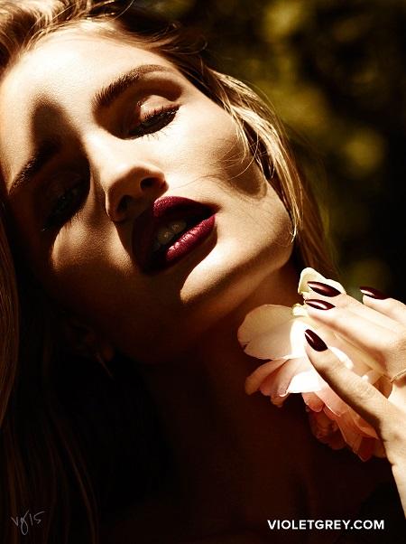Rosie Huntington-Whiteley for Violet Grey Rosie Huntington-Whiteley for Violet Grey