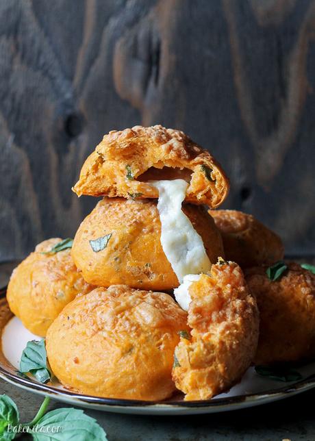 Cheesy Tomato Basil Rolls Cheesy Tomato Basil Rolls