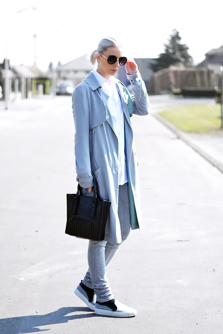 Turn it inside out // Grey trench coat Minimalism, gray outfit, monochrome, mode blogger, belgium, gray mac, trench coat, asos, zara, primark