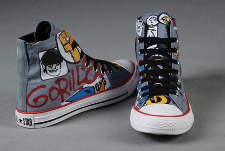 Stand Out From The Crowd With Funky Shoes Graffiti and Comic Print Shoes