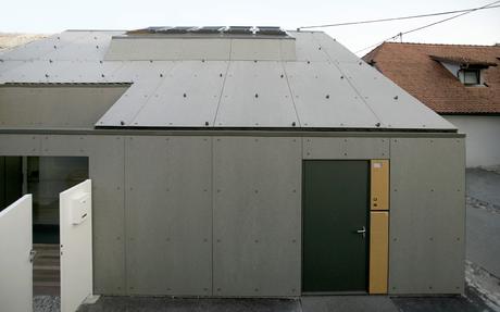 8 Minimal Facades Around the World Ljubljana Micro House Exterior Roof